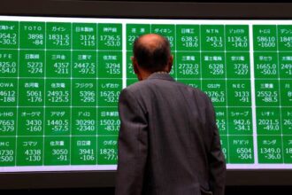 reuters valoarea dolarului si pretul petrolului avanseaza pe fondul tensiunilor geopolitice 6a2258519de53
